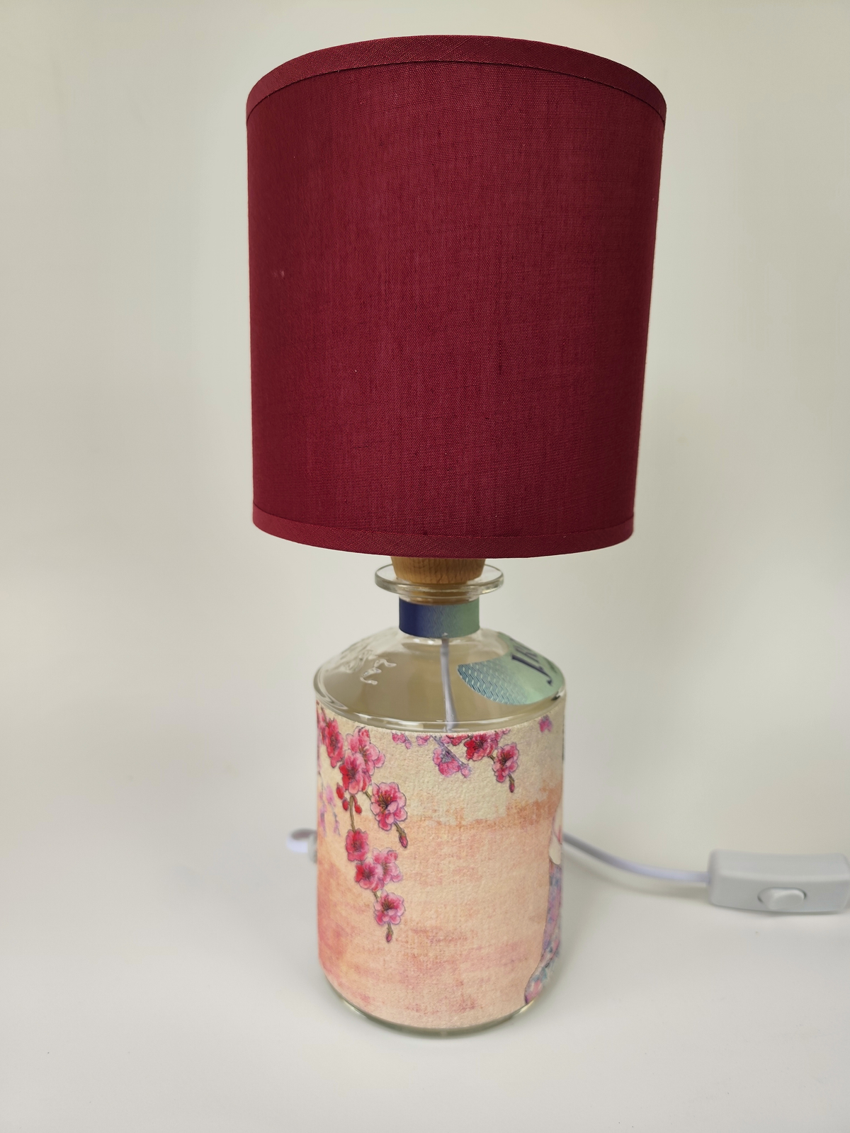Lampada artigianale ricavata da bott. J. Rose "Geisha"