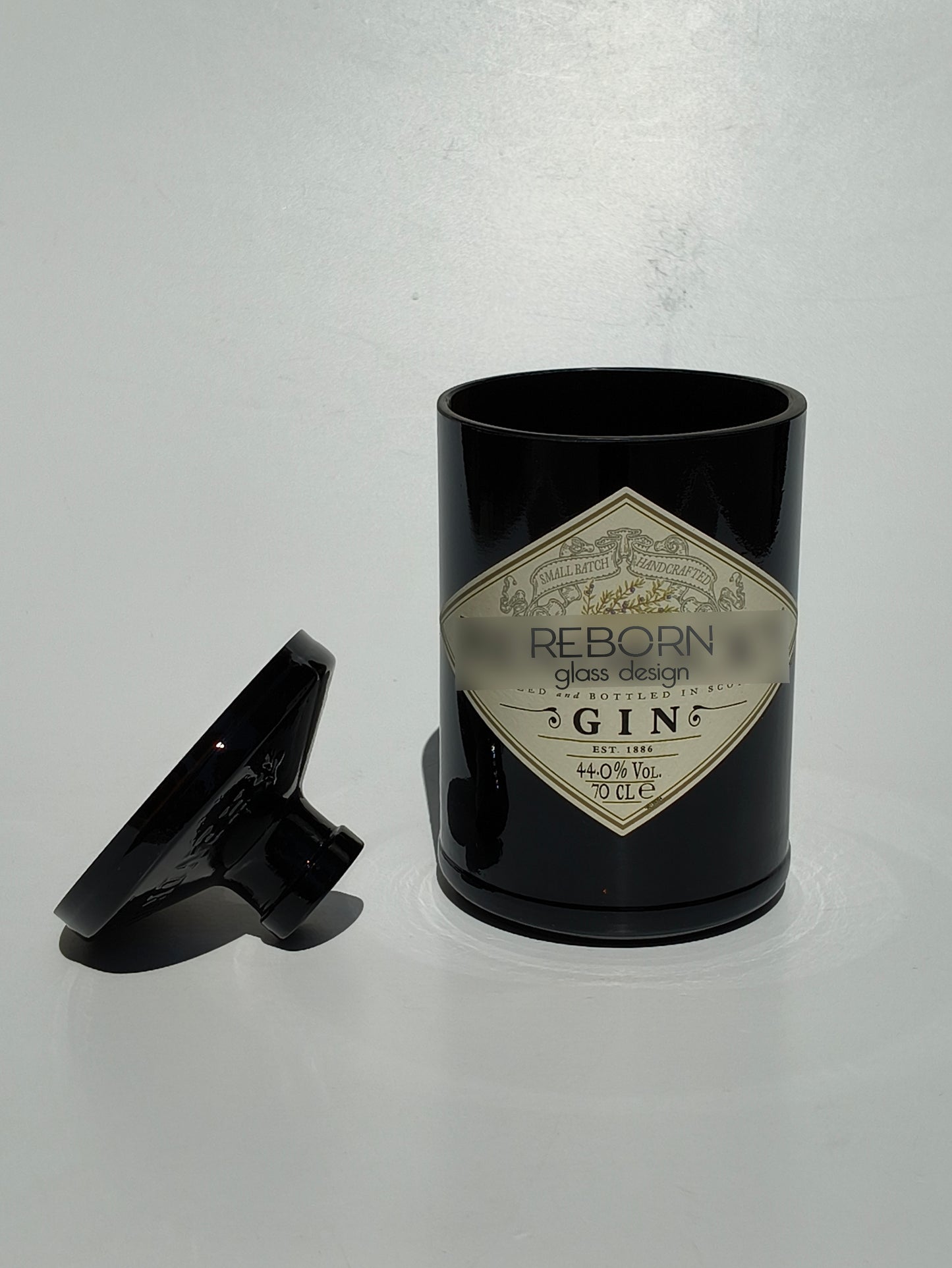 Posa cenere/Stick artigianale ricavato de bott. Hendrick's