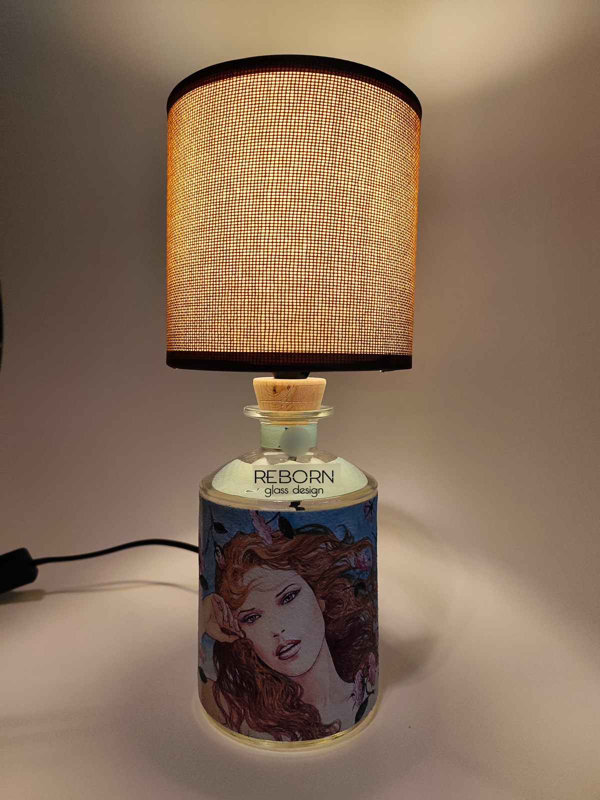 Lampada artigianale ricavata da bott. J. Rose "Beige"