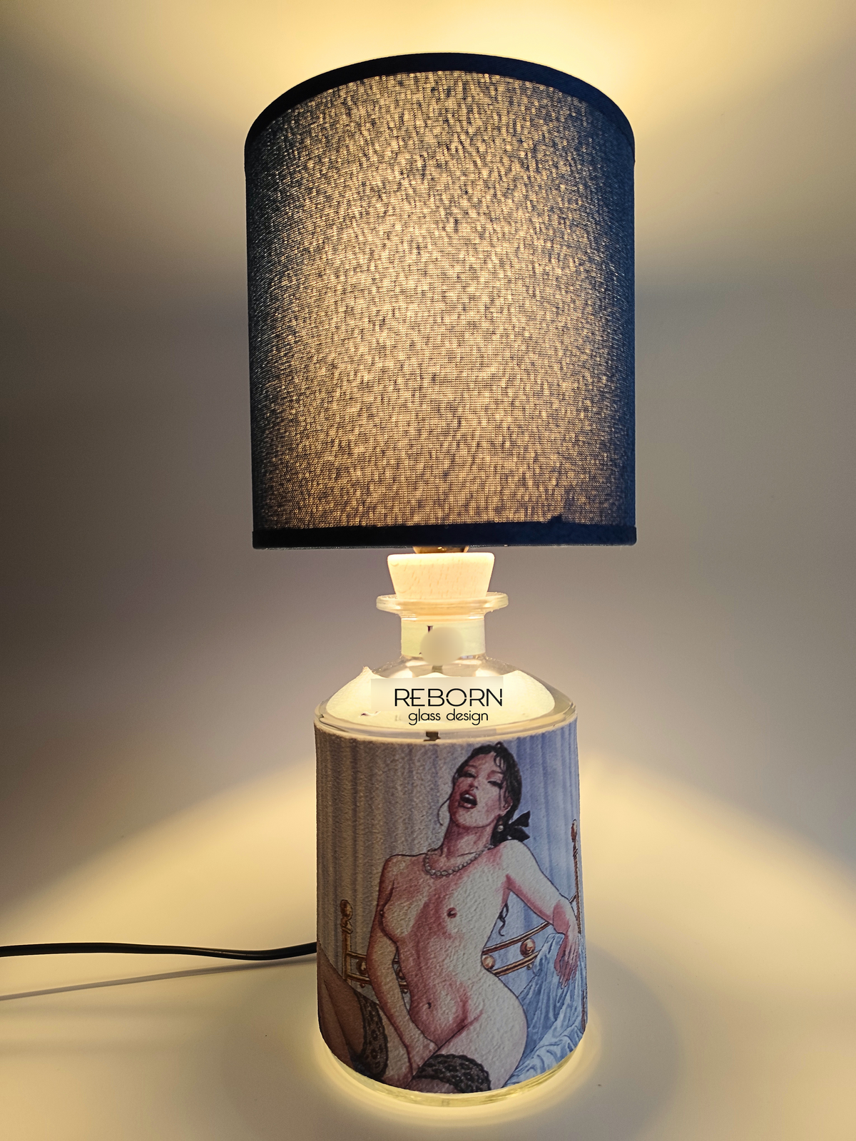 Lampada artigianale ricavata da bott. J. Rose "Blue"