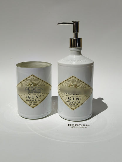 Set bagno ricavato artigianalmente da bott. Hendrick's bianco